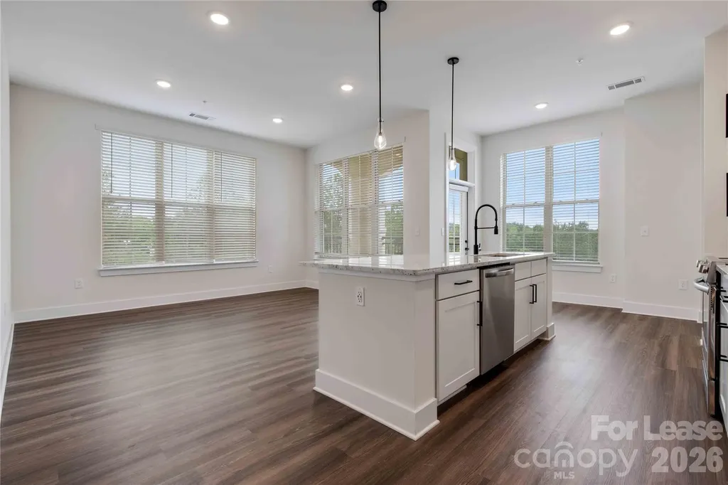 11936 N Community House Road Charlotte NC 28277