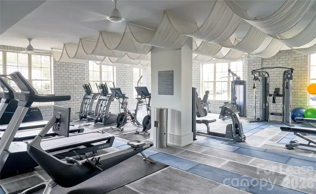 11936 N Community House Road Charlotte NC 28277