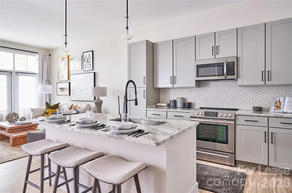 11936 N Community House Road Charlotte NC 28277