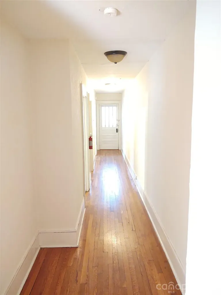 19 Saluda Street Asheville NC 28806