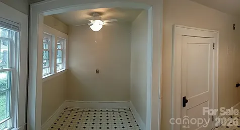 19 Saluda Street Asheville NC 28806