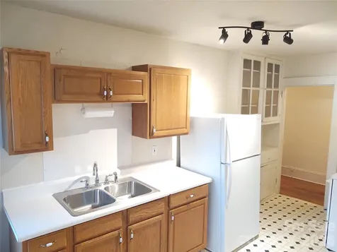 19 Saluda Street Asheville NC 28806