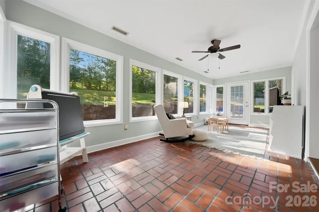 1240 10th Street Lane NW Hickory NC 28601