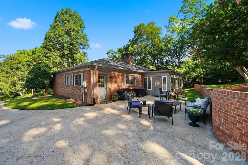 1240 10th Street Lane NW Hickory NC 28601