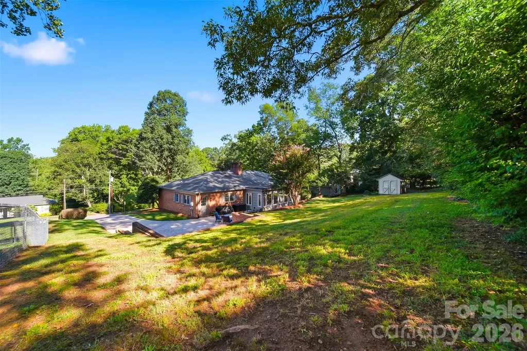 1240 10th Street Lane NW Hickory NC 28601