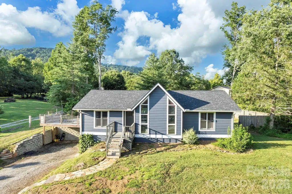 33 Souther Road Hendersonville NC 28732