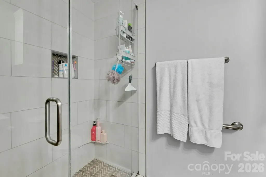 33 Souther Road Hendersonville NC 28732