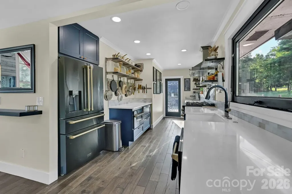33 Souther Road Hendersonville NC 28732