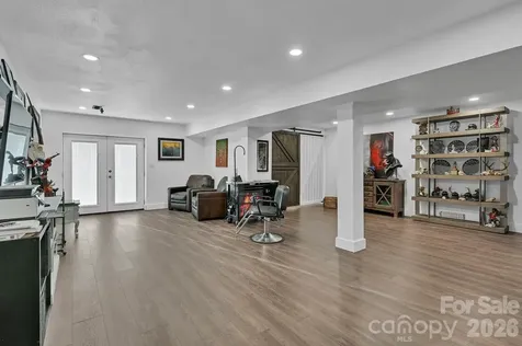 33 Souther Road Hendersonville NC 28732