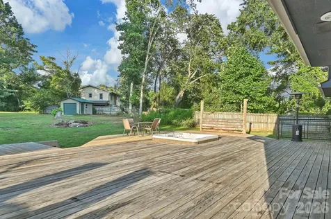 33 Souther Road Hendersonville NC 28732