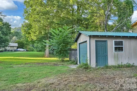 33 Souther Road Hendersonville NC 28732