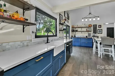 33 Souther Road Hendersonville NC 28732