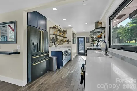 33 Souther Road Hendersonville NC 28732