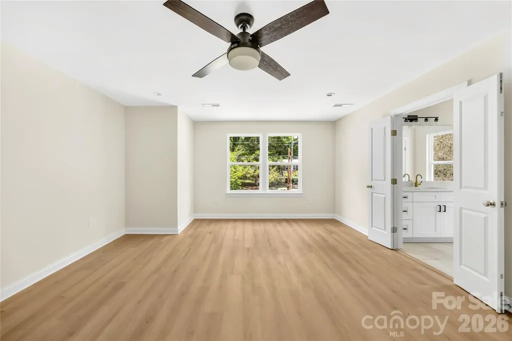 1940 Purser Drive Charlotte NC 28215