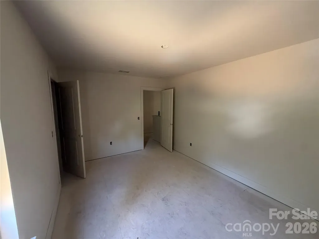 548 Carolyn Lane Charlotte NC 28213
