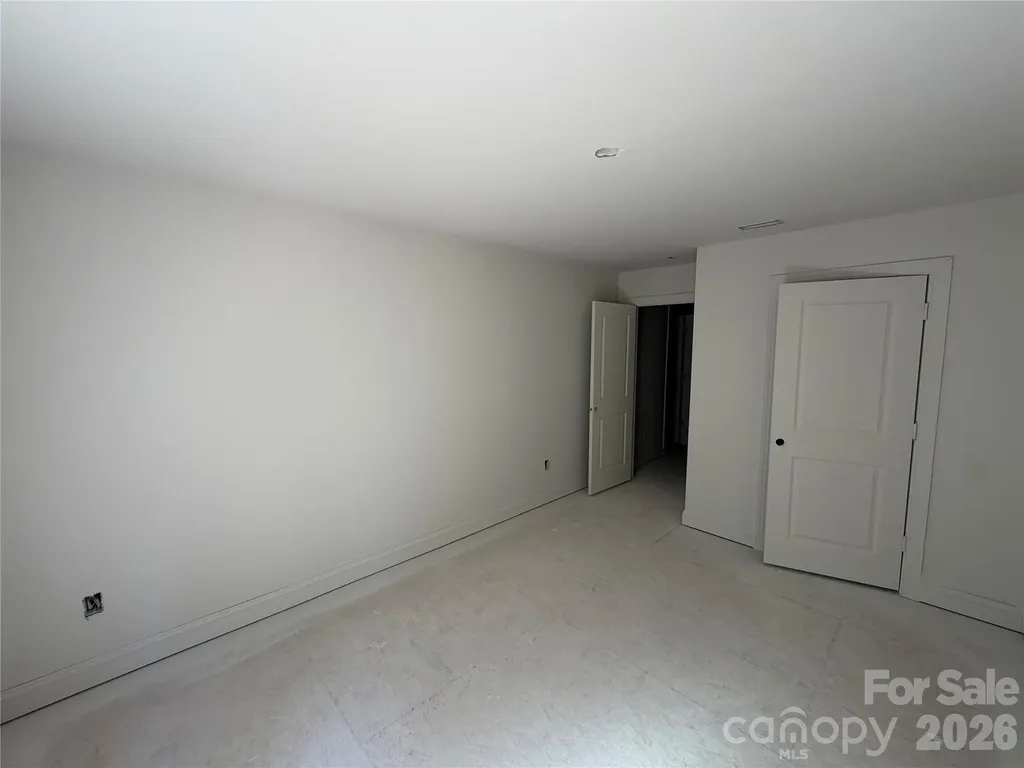 548 Carolyn Lane Charlotte NC 28213