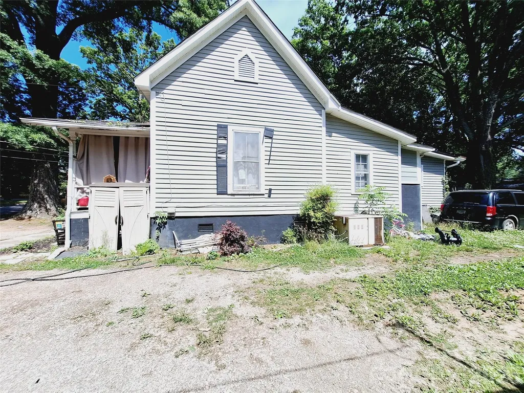 632 Wood Street Statesville NC 28677