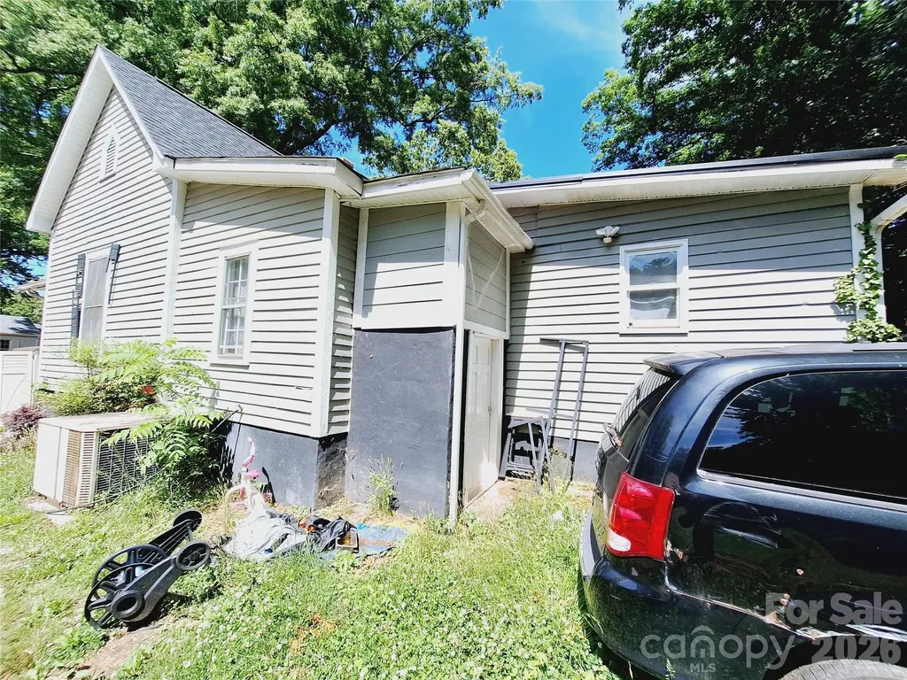 632 Wood Street Statesville NC 28677