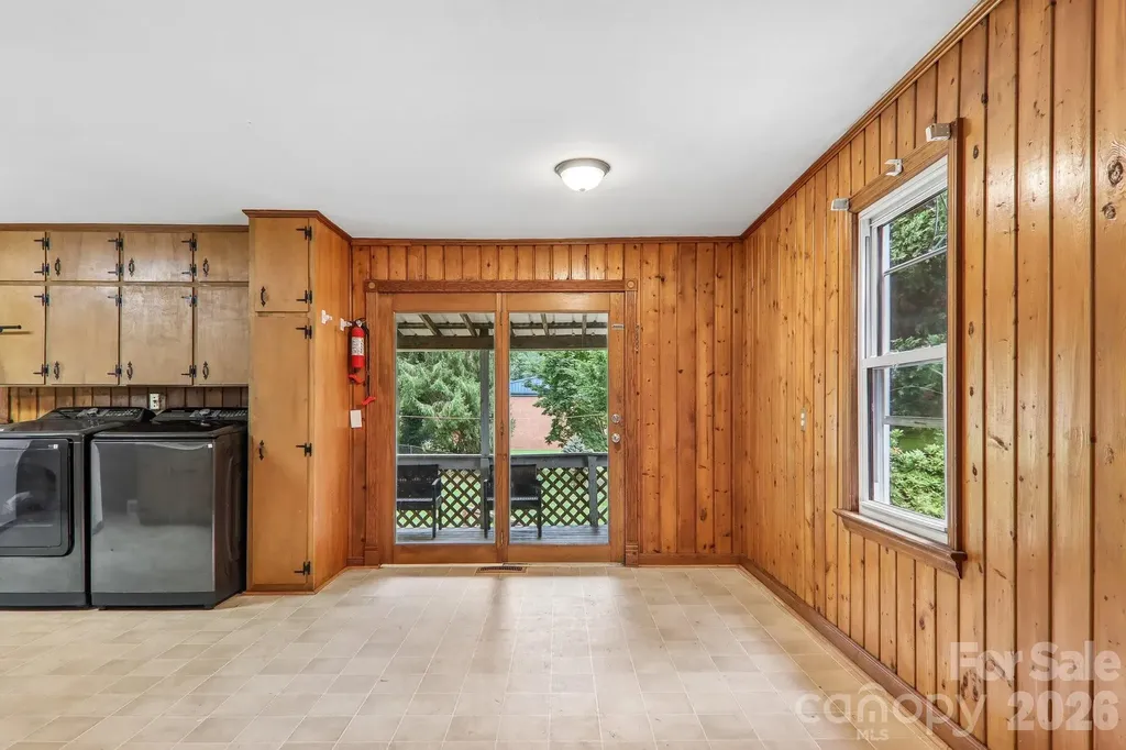 131 & 135 Boyd Avenue Waynesville NC 28786