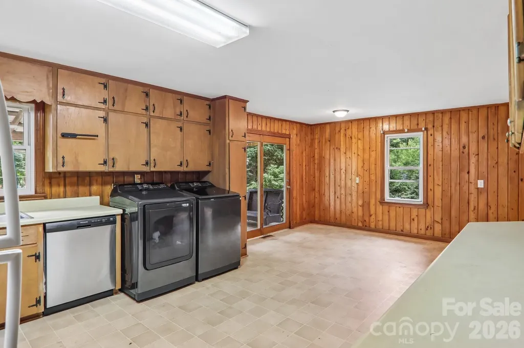 131 & 135 Boyd Avenue Waynesville NC 28786