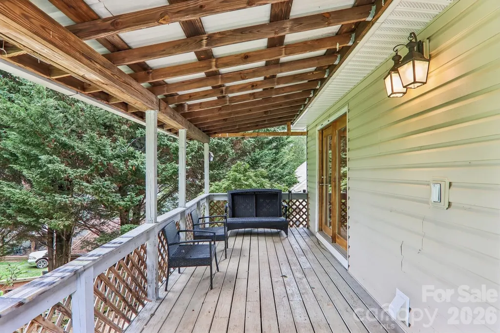 131 & 135 Boyd Avenue Waynesville NC 28786