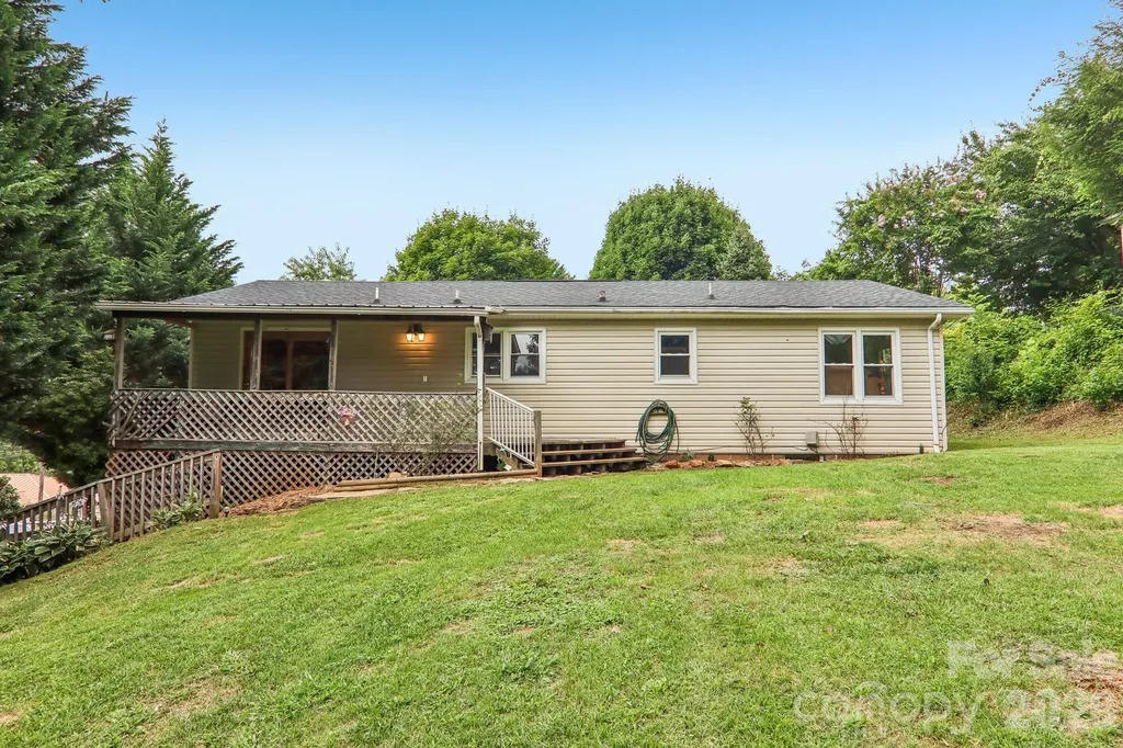 131 & 135 Boyd Avenue Waynesville NC 28786