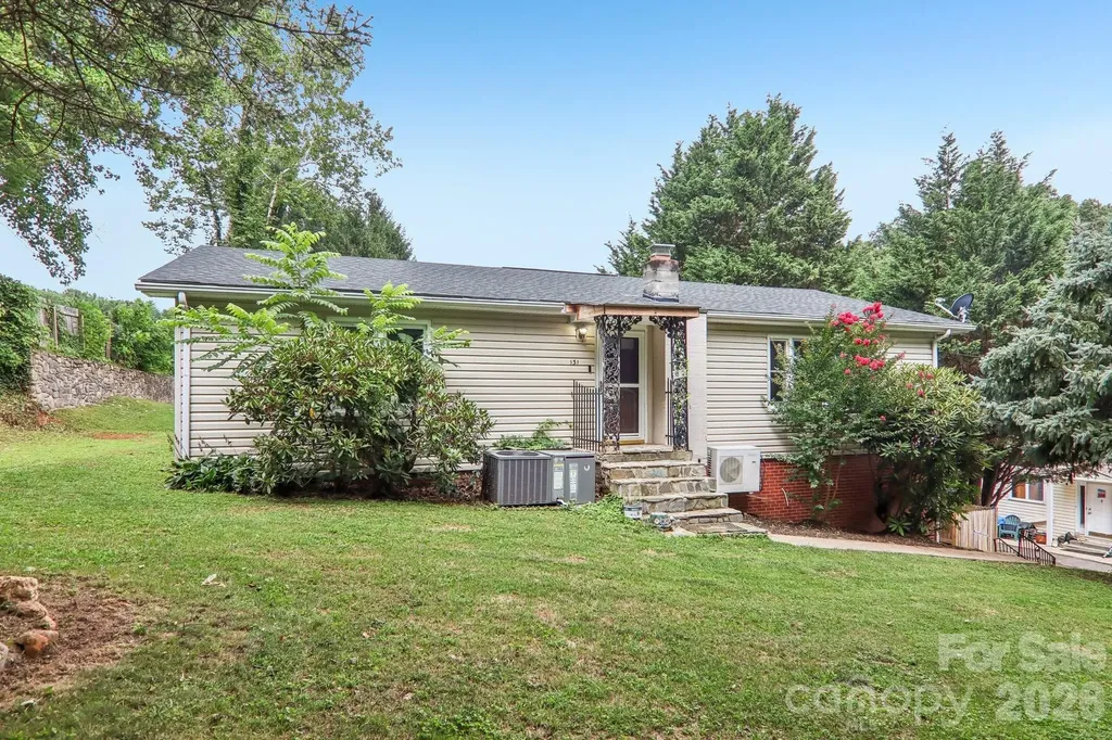 131 & 135 Boyd Avenue Waynesville NC 28786