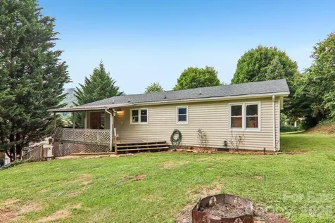 131 & 135 Boyd Avenue Waynesville NC 28786