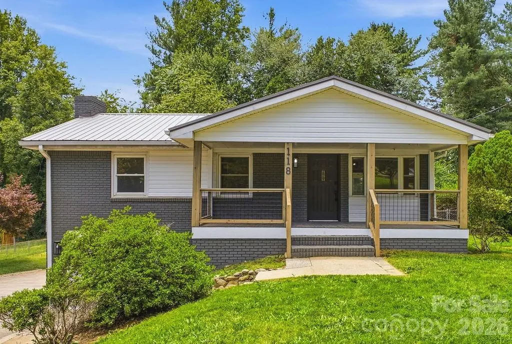 118 Willowbrook Road Hendersonville NC 28792