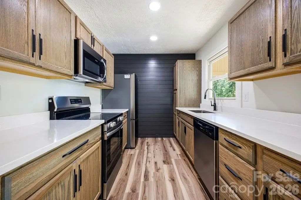 118 Willowbrook Road Hendersonville NC 28792