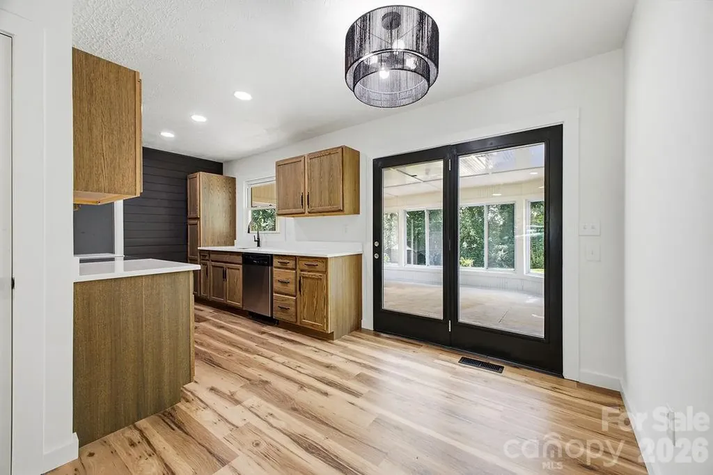 118 Willowbrook Road Hendersonville NC 28792