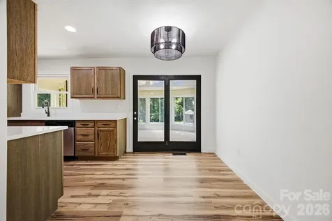 118 Willowbrook Road Hendersonville NC 28792