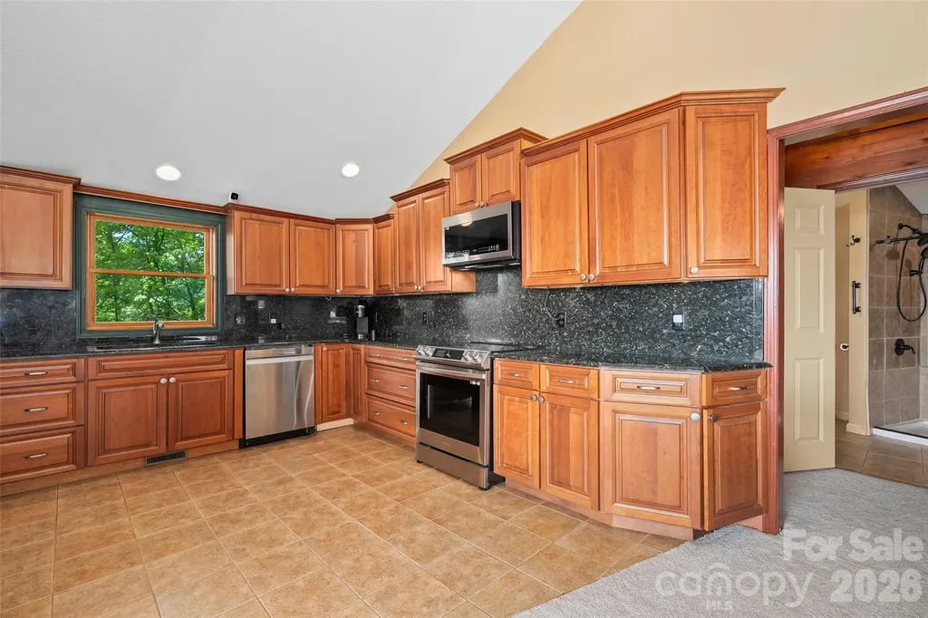 632 Dogwood Trail Waynesville NC 28786