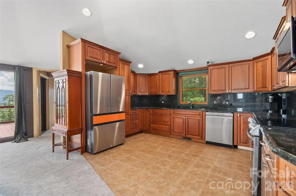 632 Dogwood Trail Waynesville NC 28786