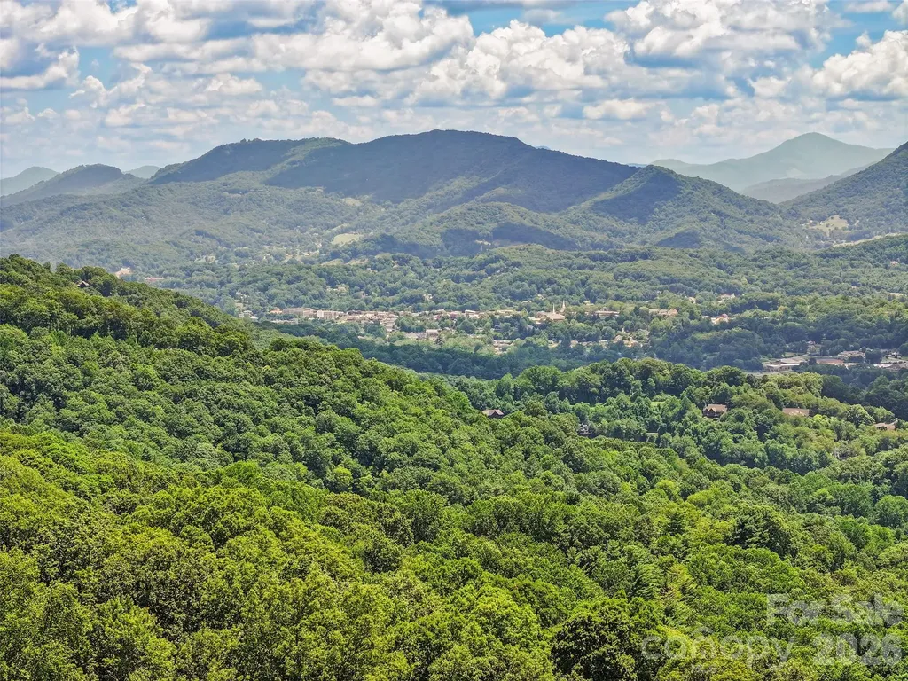 632 Dogwood Trail Waynesville NC 28786
