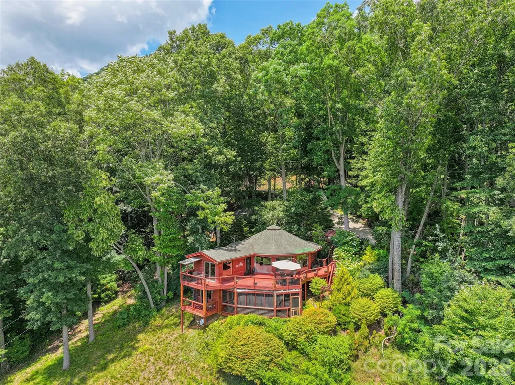 632 Dogwood Trail Waynesville NC 28786