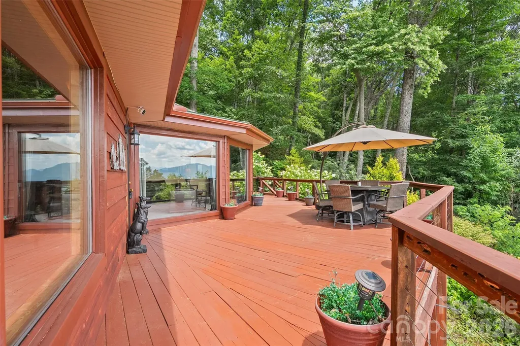 632 Dogwood Trail Waynesville NC 28786