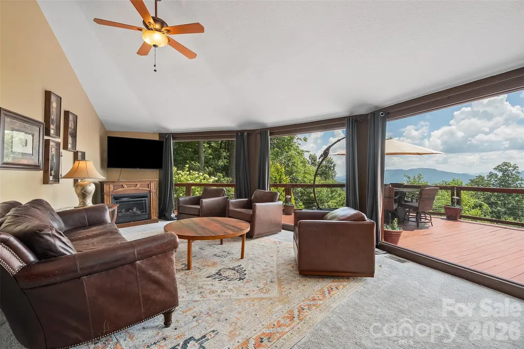 632 Dogwood Trail Waynesville NC 28786