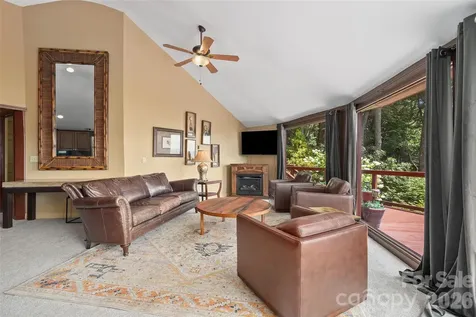 632 Dogwood Trail Waynesville NC 28786