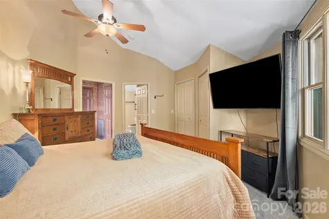 632 Dogwood Trail Waynesville NC 28786