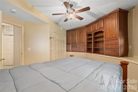 632 Dogwood Trail Waynesville NC 28786