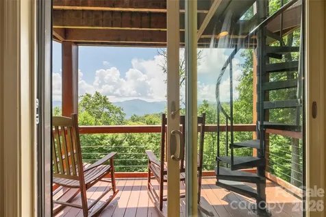 632 Dogwood Trail Waynesville NC 28786
