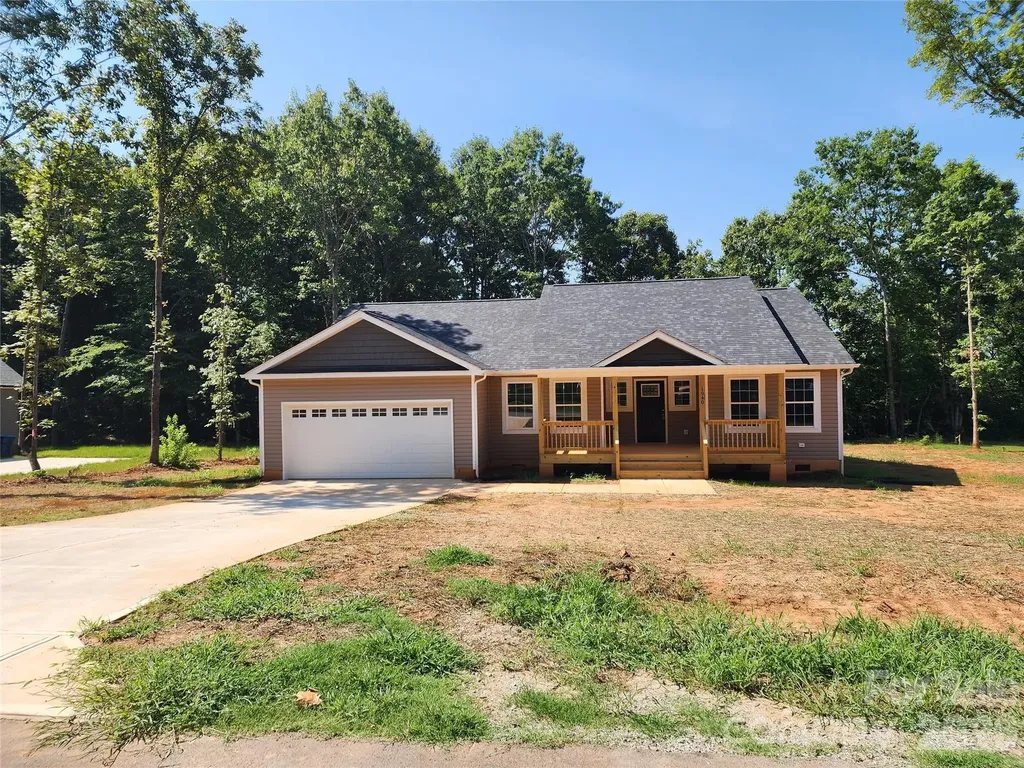 1940 Friendly Lane Newton NC 28658