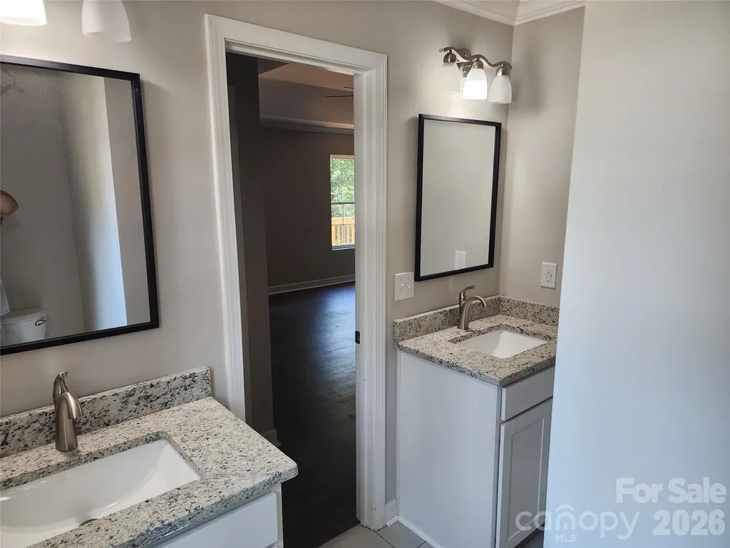 1940 Friendly Lane Newton NC 28658