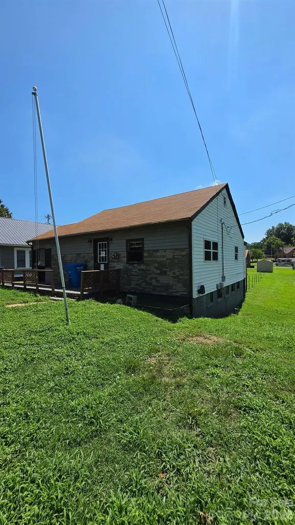 1607 W Main Street Albemarle NC 28001