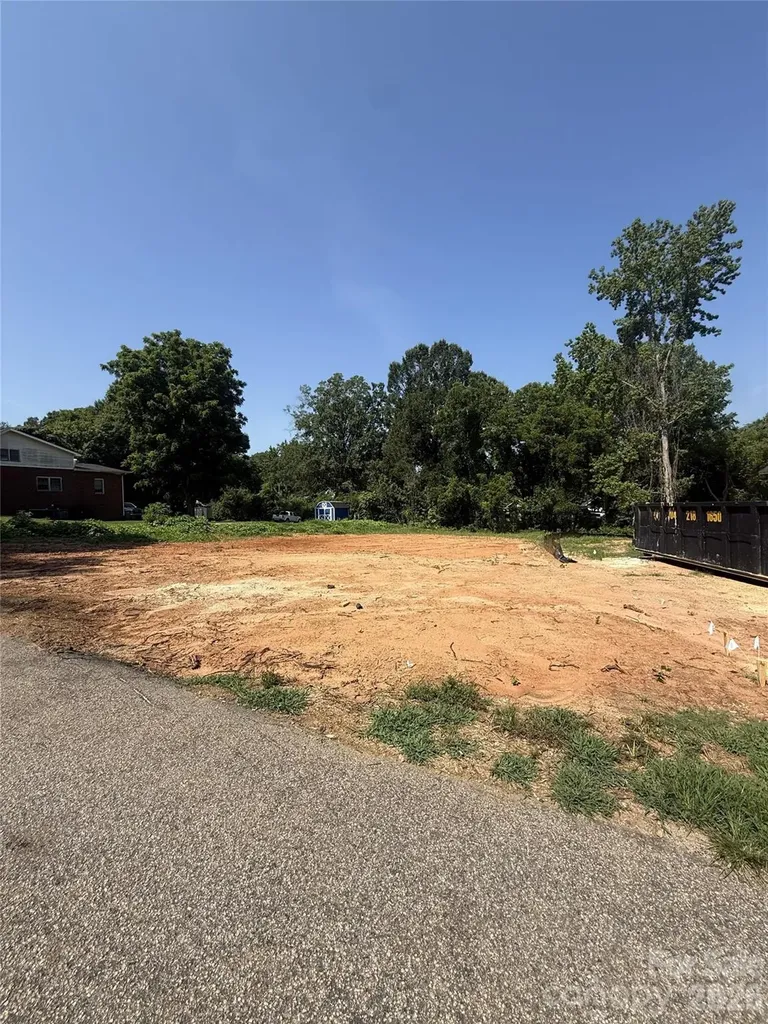 1011/1013 Elm Street Kannapolis NC 28081