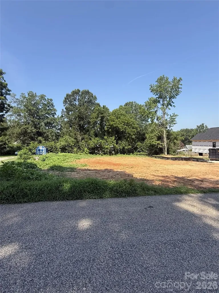 1011/1013 Elm Street Kannapolis NC 28081