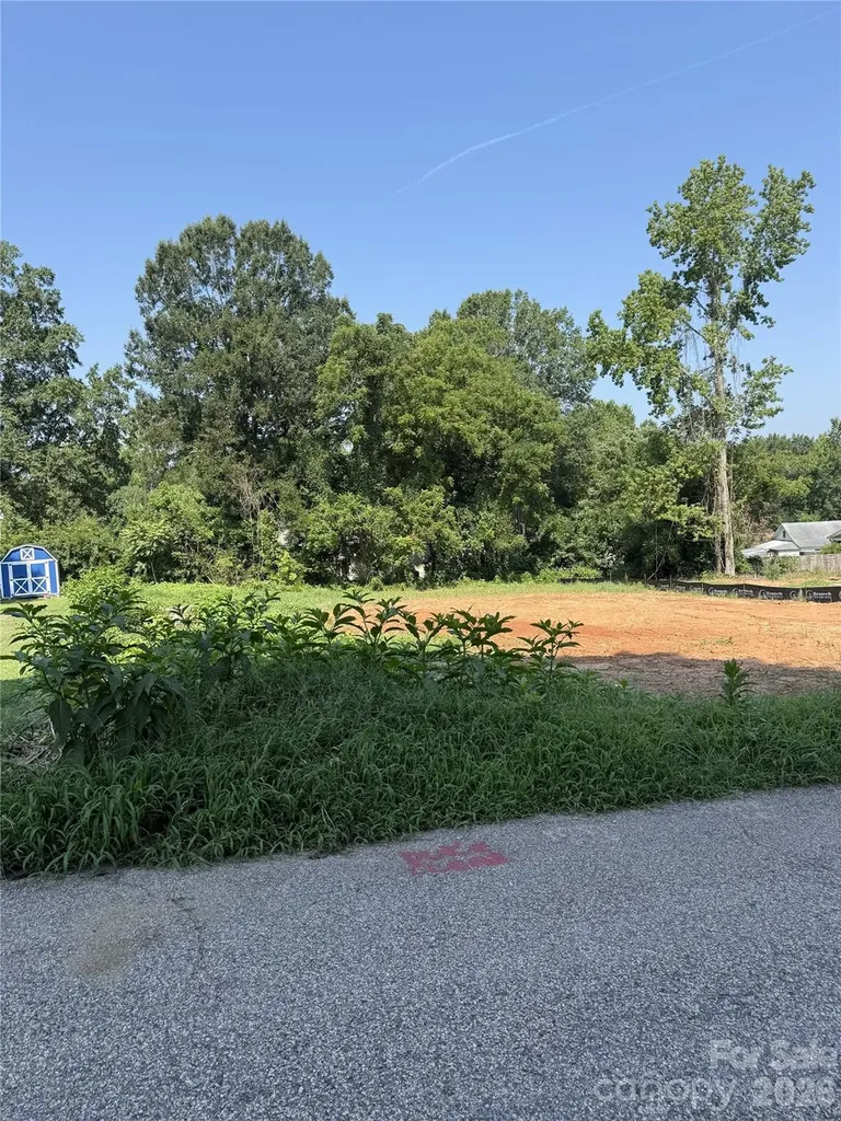1011/1013 Elm Street Kannapolis NC 28081