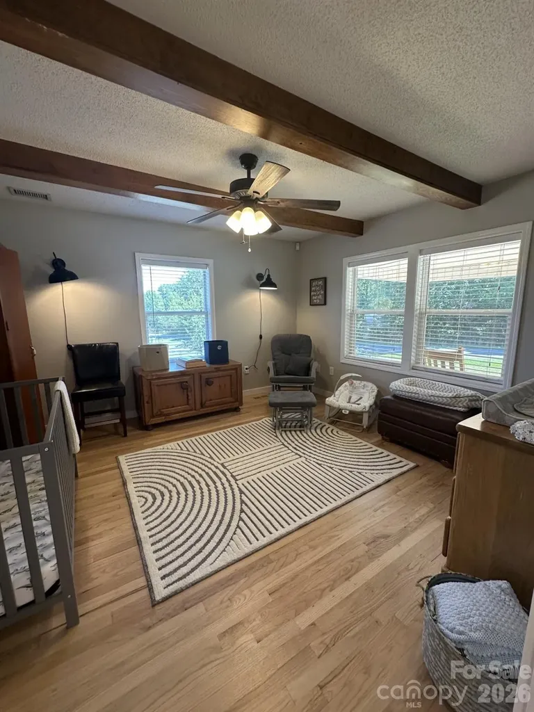 724 Johnson Farm Road Hiddenite NC 28636