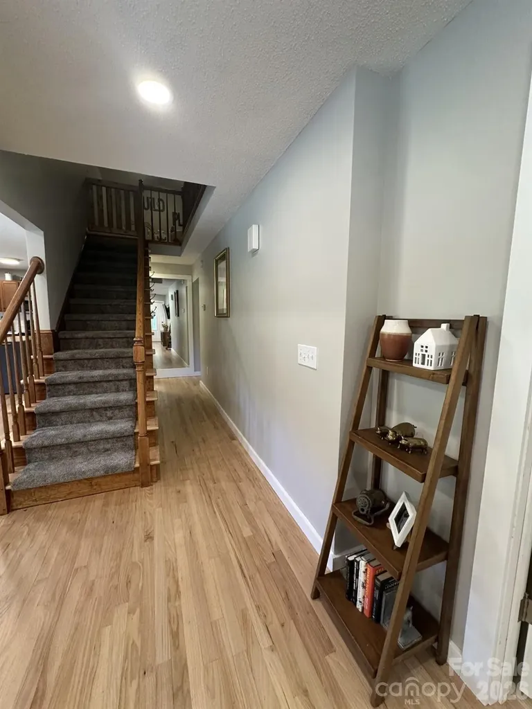 724 Johnson Farm Road Hiddenite NC 28636